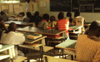 Crise du lycée Demba Diop : Le proviseur sort de sa réserve Depuis le début de l’année scolaire, la crise s’est accentuée au lycée Demba Diop de Mbour. Le corps professoral dans son écrasante majorité continuant de réclamer le départ du chef d’établi