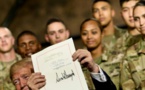 Trump signe un budget record pour le Pentagone