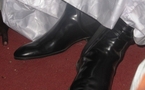 [Vidéos]  Béthio célèbre 32 mariages. Ses chaussures de marque Louis Vuiton coutent 2 millions, son «Kala» 350.000 FCFA