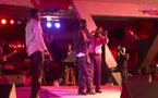 [Vidéo - Photos ] [ Video ] : Youssou Ndour Arrose De Billets De Banque L'inventeur De La Danse Youza