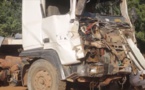 Vidéo - Allou Kagne : Une collision entre un camion et un mini-car fait 4 morts et plusieurs blessés 