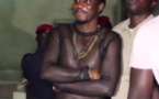 Tenue effeminée de Wally Seck: Les Sénégalais s’indignent et menacent