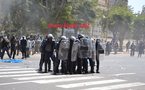 [Photos-Vidéos] La confrontation n'a pu être évitée...Suivez le mouvement des forces de l'Ordre en direction des emeutiers