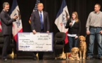 La fondation Trump se dissout, Trump banni de toutes lesassociations caritatives
