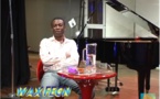 Vidéo : Youssou Ndour, découvrez la face cachée du roi du Mbalax
