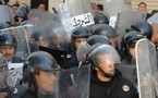 La police tunisienne disperse une manifestation