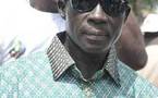 Ibrahima Fall, candidat à l’élection présidentielle, aperçu dans un taxi