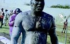 Gaton Mbengue tancé par Khadim Ndiaye