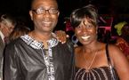 Photo : Youssou Ndour avec une fan...