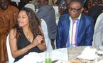 Youssou Ndour : au restaurant avec sa femme