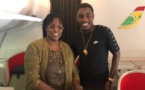 Marième Faye Sall à bord d'un vol régulier d'Air Sénégal à destination de ...