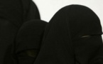 Arrestation à Rebeuss: Deux individus se camouflent en Burqa avec de fausses hanches et de faux seins dans une mosquée