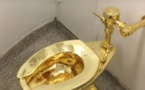 Un wc en or massif dérobé dans un palais en Angleterre