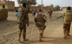 Après la mort de soldats, des Maliens manifestent malgré le deuil national