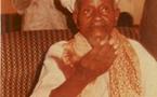 Touba: Archive S. Abdoul Khadre Mbacké dirigeant la Prière du Vendredi