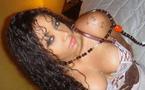 La belle Betty Fall avec son percing entre les seins