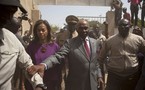 [Vidéo] Présidentielle 2012: Me Wade copieusement hué chez lui au Point E