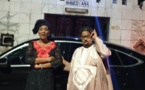 PHOTOS - Oumou Kalsoum SY et sa nouvelle voiture devant le palais  son mari Ahmed Khalifa NIASS