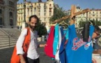 Nice: Transformation de T-shirts en sacs pour éviter le gaspillage