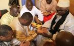 Macky Sall recueillant les prières de Serigne Sidy Makhtar Mbacké