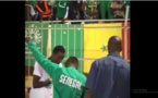 VIDEO - En communion avec les supporters, tout heureux, Sadio Mané esquisse des pas de danse