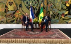 A qui bénéficie  la visite d'Edouard Philippe au Sénégal