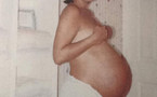 La mère de Kim Kardashian : Nue et enceinte sur Twitter !