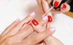 L'invention beauté qui va changer la vie des filles fans de vernis