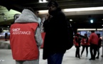 Grève: A Paris, les commerçants inquiets mais solidaires, les voyageurs sereins