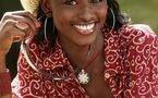 Le mannequin kadia sall dans un look hawaien!