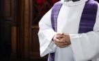 France: Suspension d’un prêtre pour « comportement inapproprié »