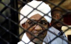 Au Soudan, l’ex-président Omar el-Béchir condamné à deux ans de "résidence surveillée" pour corruption