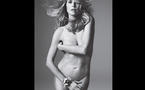 Heidi Klum se met complètement à nu