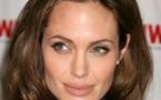 Angelina Jolie : Une citoyenne d'honneur en expédition au coeur de la jungle