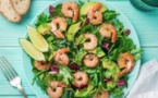 Faites-vous du bien avec cette salade détox aux crevettes