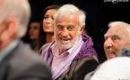 Jean-Paul Belmondo, super forme, porte bonheur au boxeur français Hassan N'Dam