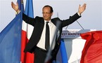 Hollande gagne avec près de 60% à Dakar