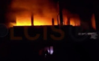 VIDEO- Incendie au Rond-Point Colobane: La Librairie papeterie Daradji (LPD) prend feu