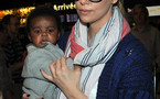 Photo : Charlize Theron nous montre enfin son petit Jackson