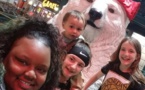 «L’amour c’est l’amour, peu importe la couleur de la peau». Une noire adopte trois enfants blancs (photos)