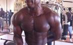 [Photos] Nittdoff en pleine musculation