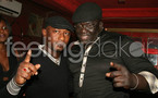 Voici le jet setteur Mbaye Séne avec son pote Dj Sydate de la tfm en feeling up !!!