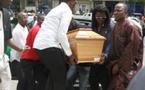 Arrivée De Jules françois Bocandé à L'Aéroport de Ziguinchor - 16 mai 2012 - Partie 1