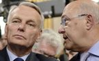 Ayrault ouvre l'épineux dossier des plans sociaux