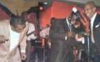 Abdou Mbaye et Youssou Ndour savourent un tube de Thione "Ballago" Seck