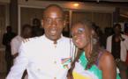 Dj Boub's en Général pose avec une fan
