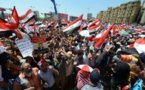 Place Tahrir, le président Mohamed Morsi prête symboliquement serment