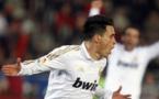 Le joker de luxe du Real Madrid scelle son avenir et rêve de la Roja !
