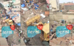 VIDEO - Opération de désencombrement: Les bulldozers rasent tout à la rue Sandinièry Touba Sandaga
