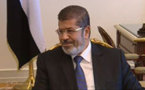 Le président Morsi débute son mandat en défiant l'autorité de l'armée